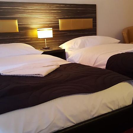 Hotel Montenegro Bruntal Ngoại thất bức ảnh