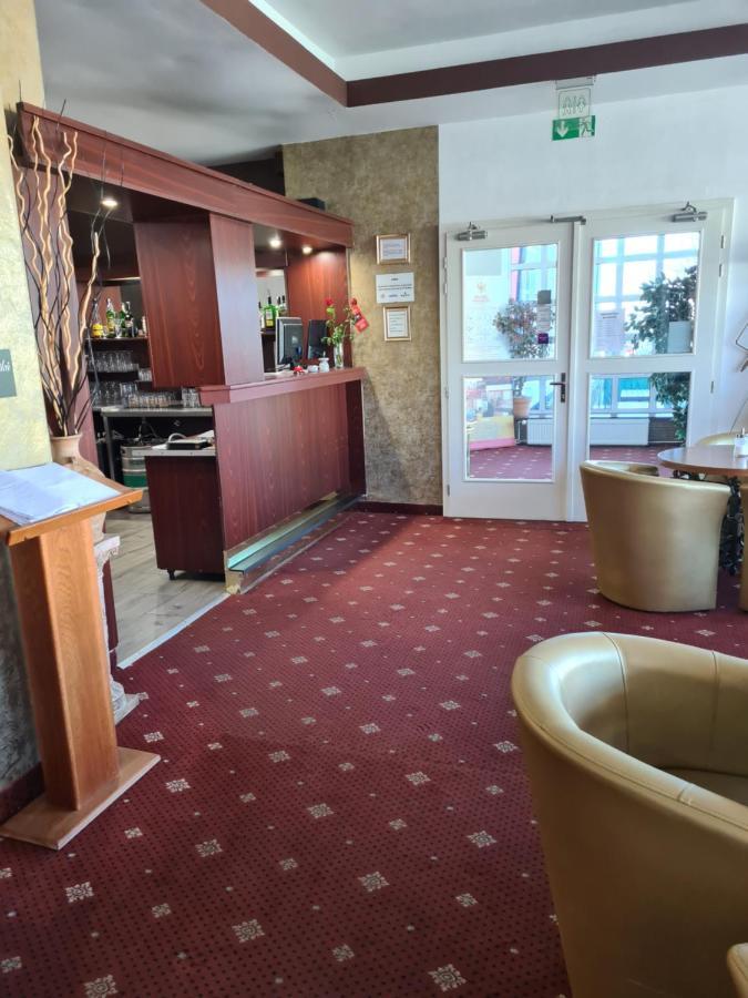 Hotel Montenegro Bruntal Ngoại thất bức ảnh