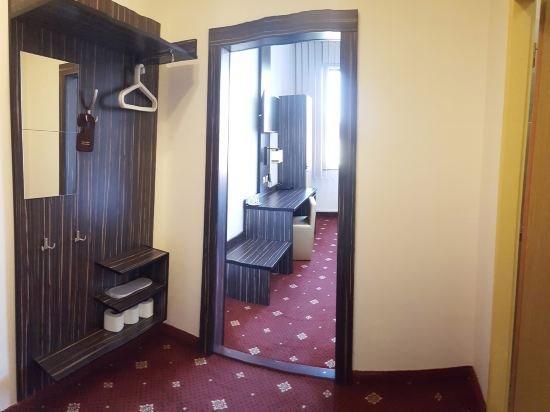 Hotel Montenegro Bruntal Ngoại thất bức ảnh